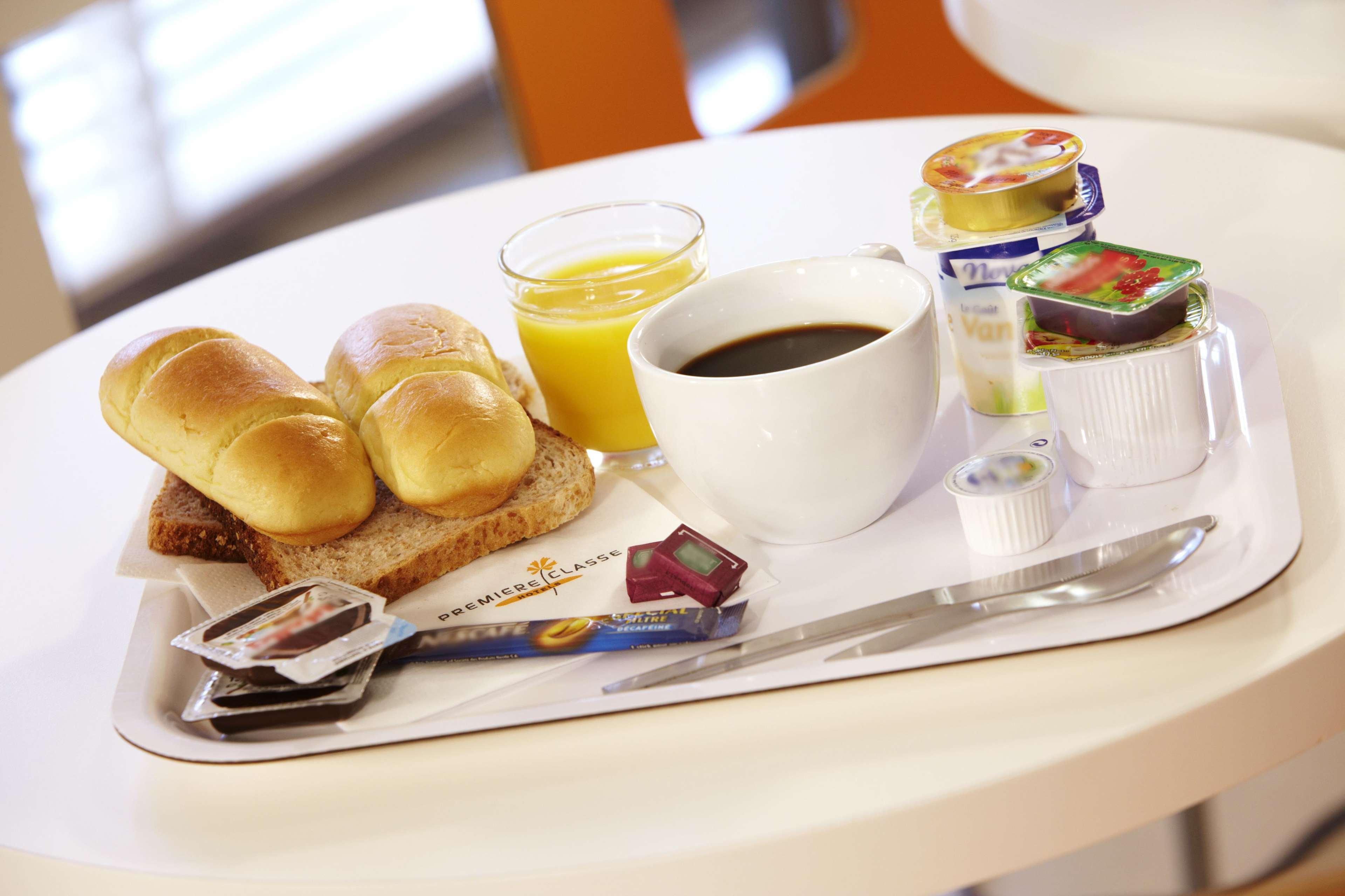 Premiere Classe Paris Ouest - Nanterre - La Defense Bagian luar foto