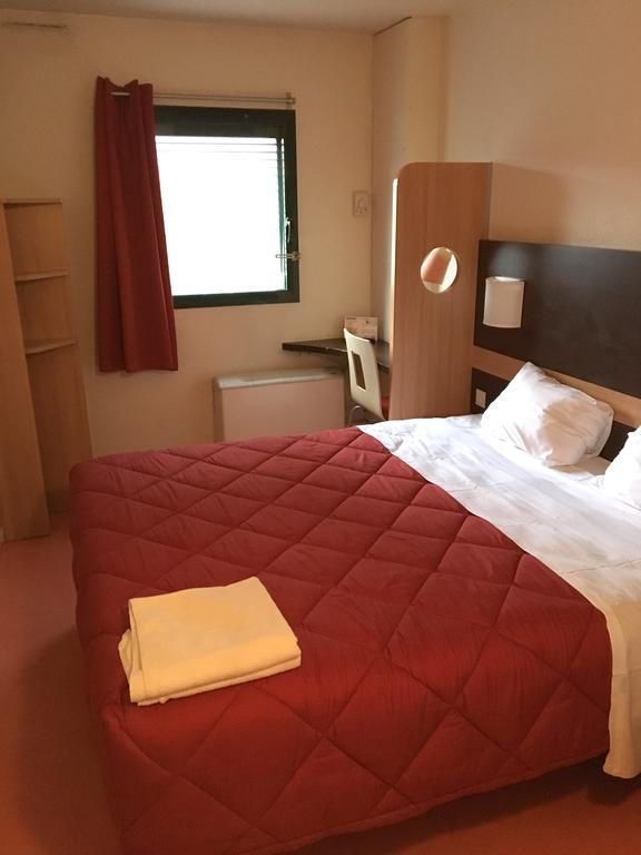 Premiere Classe Paris Ouest - Nanterre - La Defense Bagian luar foto