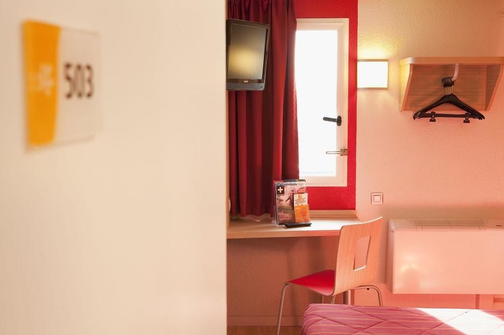 Premiere Classe Paris Ouest - Nanterre - La Defense Bagian luar foto