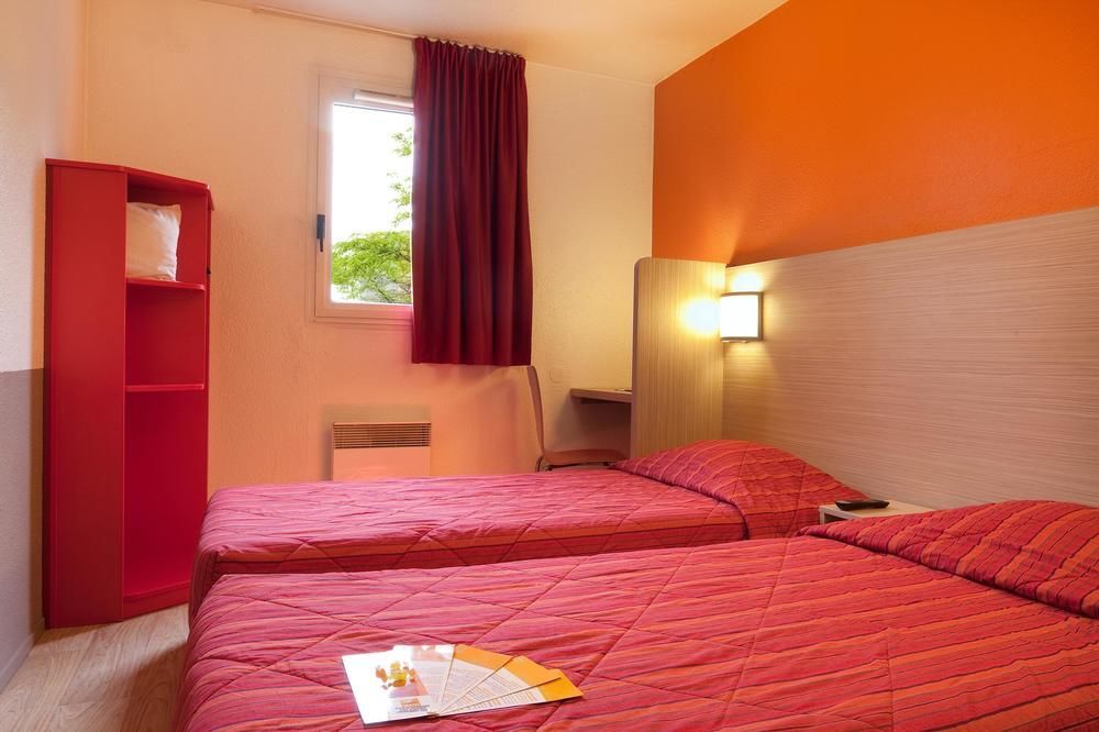 Premiere Classe Paris Ouest - Nanterre - La Defense Bagian luar foto