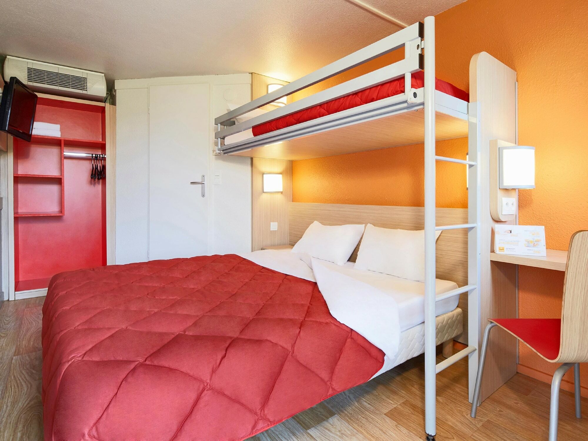 Premiere Classe Paris Ouest - Nanterre - La Defense Bagian luar foto
